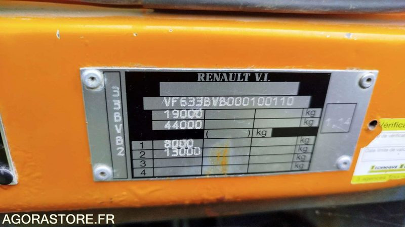 Renault Kerax - 2002 - 187922km - DF594PZ - Tractor unit: picture 5 Renault Kerax - 2002 - 187922km - DF594PZ - Tractor unit: picture 5