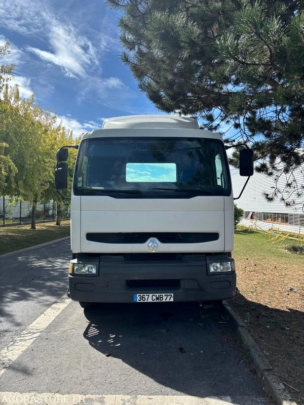 TRACTEUR RENAULT - 2002 - 462695 Kms - Tractor unit: picture 2 TRACTEUR RENAULT - 2002 - 462695 Kms - Tractor unit: picture 2