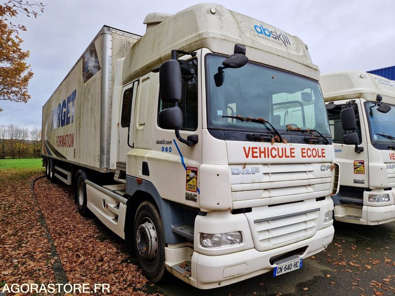 Tracteur DAF CF 85.360 - 2012 -193474 Kms -CN640HC - Tractor unit: picture 2 Tracteur DAF CF 85.360 - 2012 -193474 Kms -CN640HC - Tractor unit: picture 2