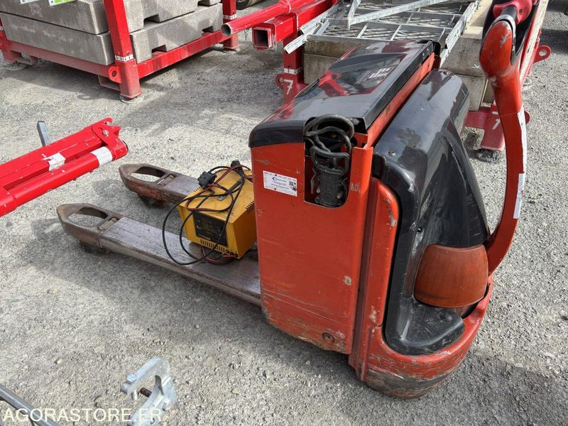 Transpalette électrique 1800kg Fenwick T18 - Pallet truck: picture 2 Transpalette électrique 1800kg Fenwick T18 - Pallet truck: picture 2