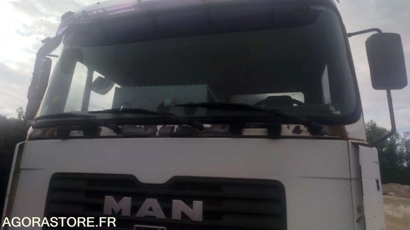 CAMION POMPE MAN FE310A / SWING 34M - 2002 - 135 723 KM - UNIQUEMENT A LEXPORT - Truck: picture 2 CAMION POMPE MAN FE310A / SWING 34M - 2002 - 135 723 KM - UNIQUEMENT A LEXPORT - Truck: picture 2