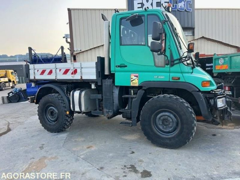 MERCEDES UNIMOG U300C VERSION COMMUNALE 2000 97652 KM - Truck: picture 2 MERCEDES UNIMOG U300C VERSION COMMUNALE 2000 97652 KM - Truck: picture 2