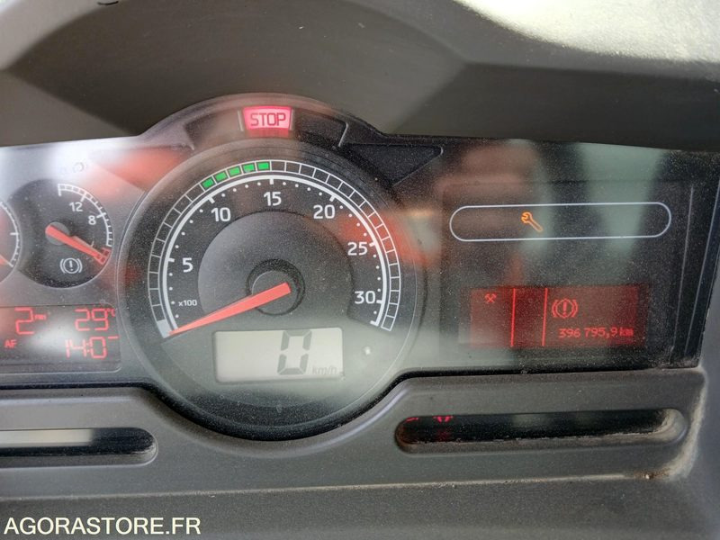 PORTEUR REMORQUEUR 26T BIBENNE - 2009 - 396 795 KM - Truck: picture 5 PORTEUR REMORQUEUR 26T BIBENNE - 2009 - 396 795 KM - Truck: picture 5