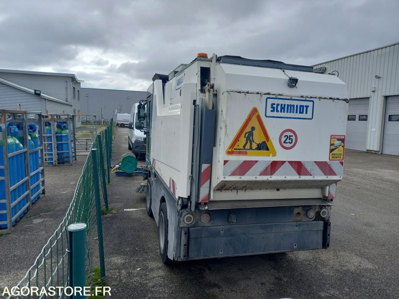 BALAYEUSE SCHMIDT CLEANGO 500-5M3-2019-N°57 - FONCTIONNELLE - VENDU DANS L'ETAT - Utility/ Special vehicle: picture 4 BALAYEUSE SCHMIDT CLEANGO 500-5M3-2019-N°57 - FONCTIONNELLE - VENDU DANS L'ETAT - Utility/ Special vehicle: picture 4
