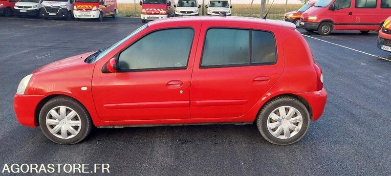Renault clio 1.5 dci (roulante) - Car: picture 1 Renault clio 1.5 dci (roulante) - Car: picture 1