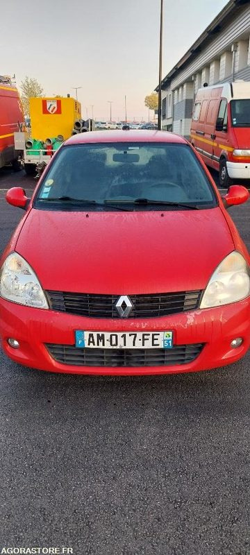 Renault clio 1.5 dci (roulante) - Car: picture 2 Renault clio 1.5 dci (roulante) - Car: picture 2