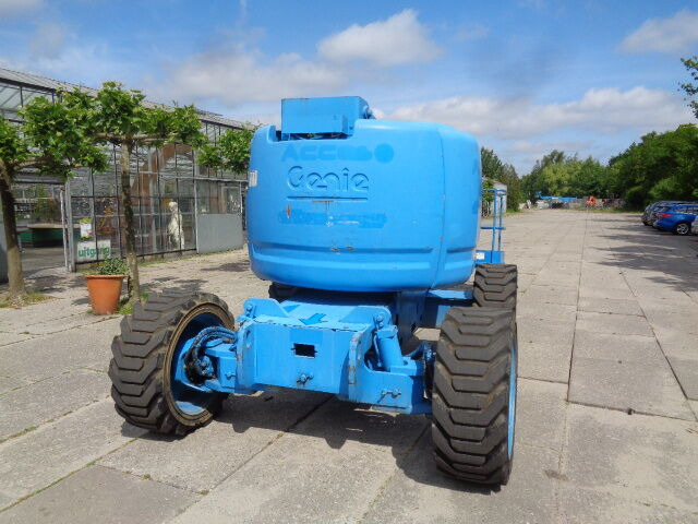 Genie Z45/25  - Articulated boom: picture 2 Genie Z45/25  - Articulated boom: picture 2