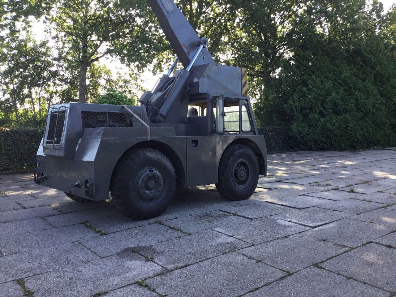 Grove Iron Fairy Saphire - Mobile crane: picture 3 Grove Iron Fairy Saphire - Mobile crane: picture 3