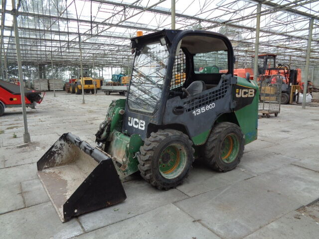 Skid steer loader JCB 135 R: picture 17