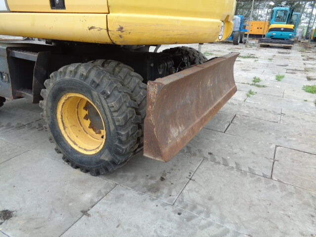 Wheel excavator New Holland MH 4.6: picture 11