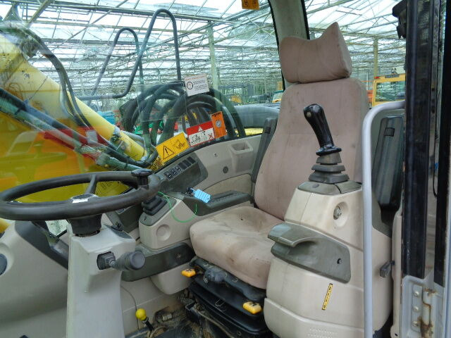 Wheel excavator New Holland MH 4.6: picture 8