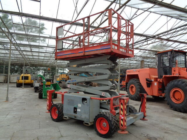 Skyjack SJ 6832 - Scissor lift: picture 1 Skyjack SJ 6832 - Scissor lift: picture 1
