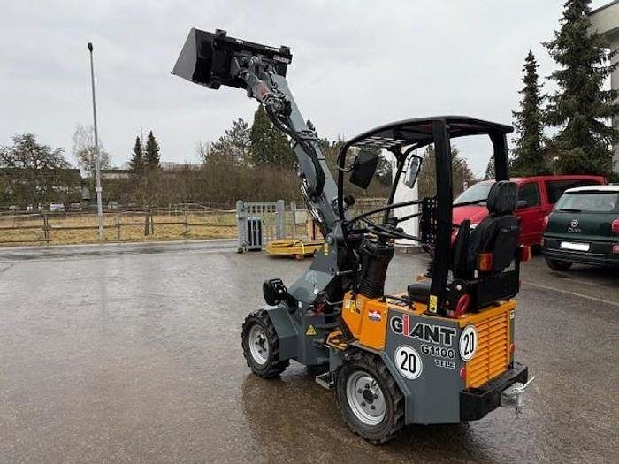GiANT G1100 - Wheel loader: picture 3 GiANT G1100 - Wheel loader: picture 3