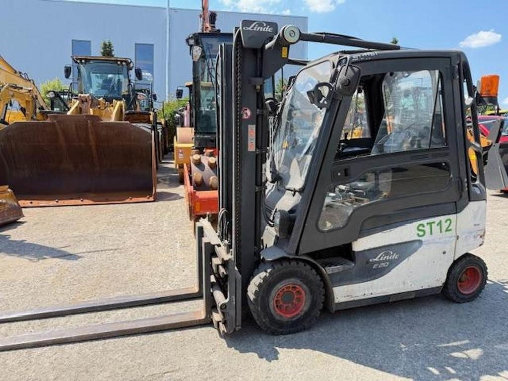 Linde E20-01  - Electric forklift: picture 1 Linde E20-01  - Electric forklift: picture 1