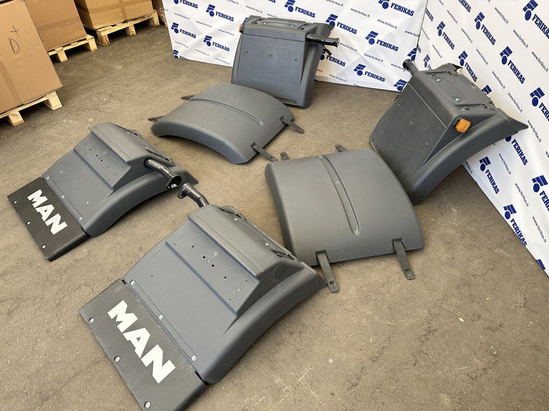 MAN NEW OEM rear mudguards set, fenders - Body and exterior for Truck: picture 2 MAN NEW OEM rear mudguards set, fenders - Body and exterior for Truck: picture 2