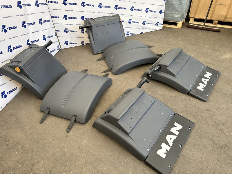 MAN NEW OEM rear mudguards set, fenders - Body and exterior for Truck: picture 3 MAN NEW OEM rear mudguards set, fenders - Body and exterior for Truck: picture 3
