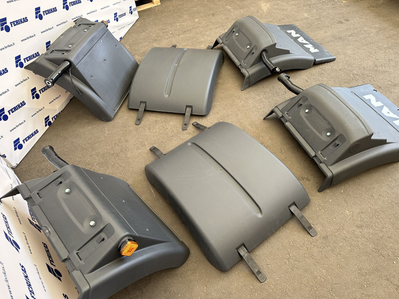 MAN NEW OEM rear mudguards set, fenders - Body and exterior for Truck: picture 4 MAN NEW OEM rear mudguards set, fenders - Body and exterior for Truck: picture 4