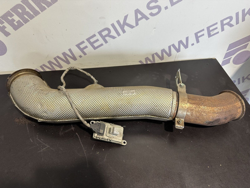 MAN NOX sensor - Exhaust pipe for Truck: picture 2 MAN NOX sensor - Exhaust pipe for Truck: picture 2