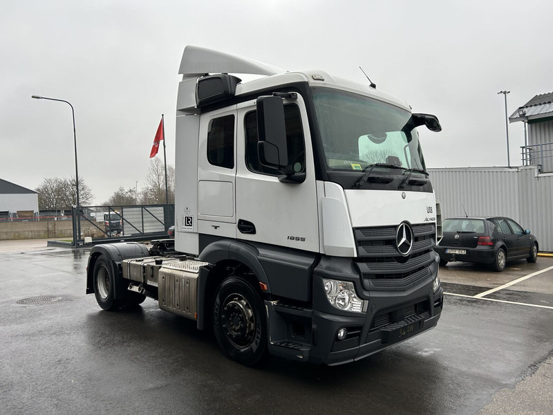 Mercedes-Benz 2018 Mercedes Benz Actros MP4 EURO 6 breaking for parts - Cab and interior for Truck: picture 1 Mercedes-Benz 2018 Mercedes Benz Actros MP4 EURO 6 breaking for parts - Cab and interior for Truck: picture 1
