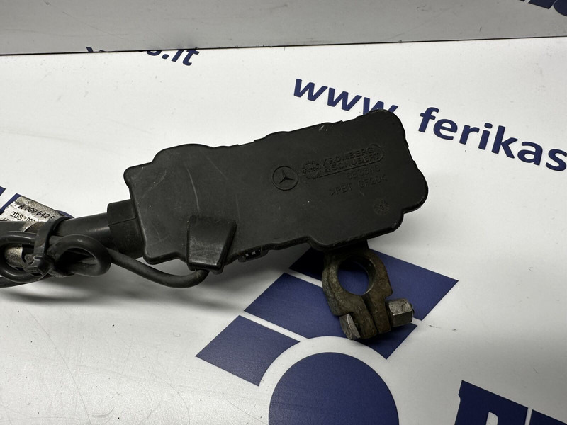 Mercedes-Benz battery sensor, klema - Sensor for Truck: picture 4 Mercedes-Benz battery sensor, klema - Sensor for Truck: picture 4