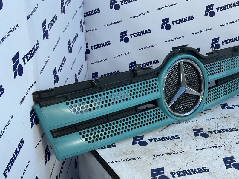 Mercedes-Benz bonnet grill with illuminated logo - Hood for Truck: picture 2 Mercedes-Benz bonnet grill with illuminated logo - Hood for Truck: picture 2