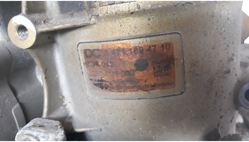 Mercedes-Benz oil coolant module - Oil cooler for Truck: picture 4 Mercedes-Benz oil coolant module - Oil cooler for Truck: picture 4
