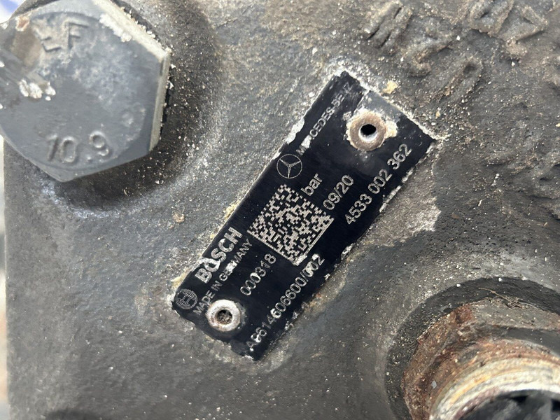 Mercedes-Benz steering gear - Steering column for Truck: picture 4 Mercedes-Benz steering gear - Steering column for Truck: picture 4