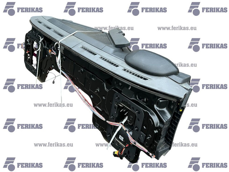 Renault complete dashboard - Bumper for Truck: picture 5 Renault complete dashboard - Bumper for Truck: picture 5