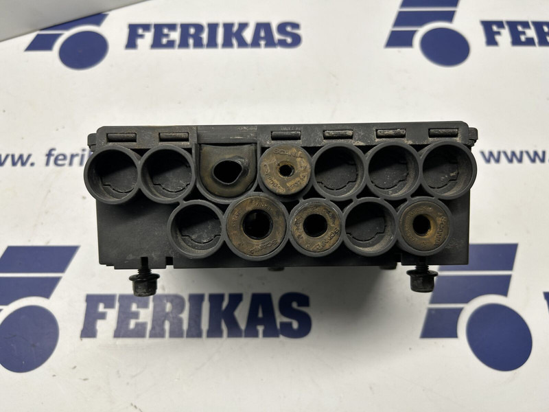 Scania fuse block - Electrical system for Truck: picture 2 Scania fuse block - Electrical system for Truck: picture 2