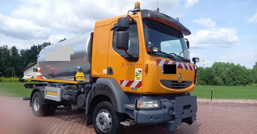 Renault MIDLUM 4X4 ALLOARD 4 WD ASENIZACJA - Vacuum truck: picture 3 Renault MIDLUM 4X4 ALLOARD 4 WD ASENIZACJA - Vacuum truck: picture 3
