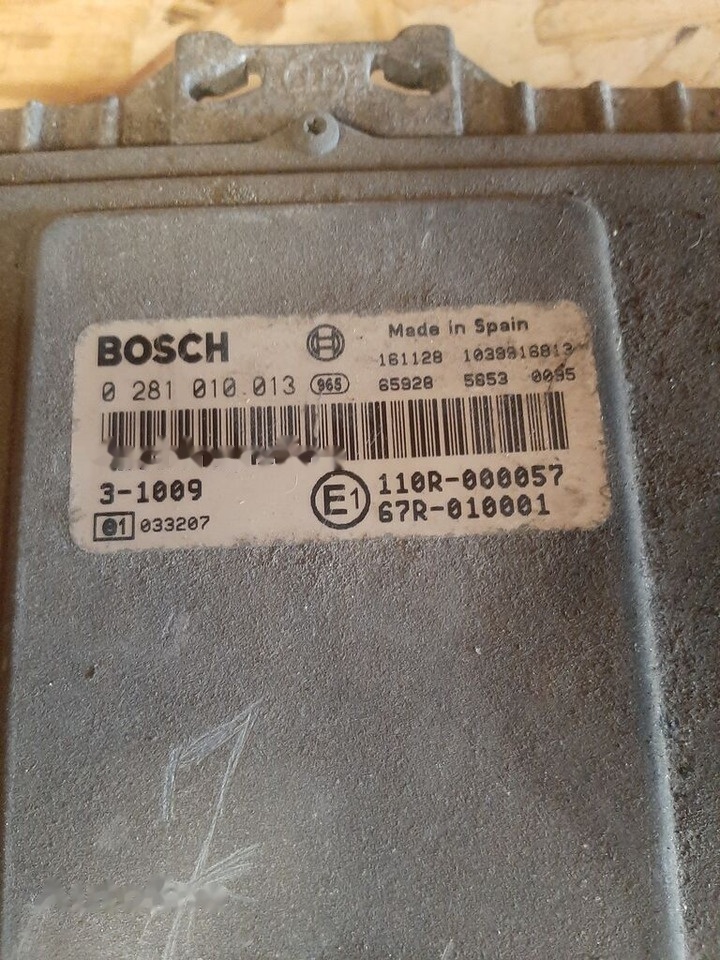 Bosch 0 281 010 013 - ECU for Bus: picture 1 Bosch 0 281 010 013 - ECU for Bus: picture 1