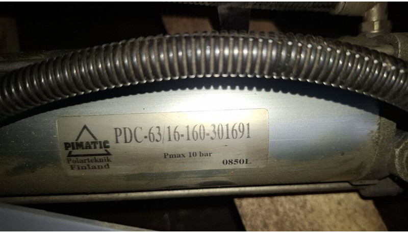 Neoplan BODE цилиндр закрытия - Hydraulic cylinder: picture 2 Neoplan BODE цилиндр закрытия - Hydraulic cylinder: picture 2