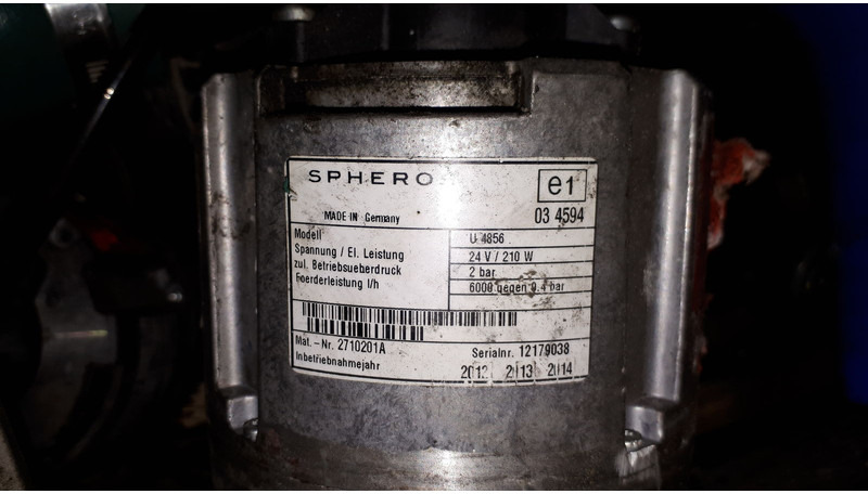 Scania Sphero U4856 - Coolant pump: picture 1 Scania Sphero U4856 - Coolant pump: picture 1
