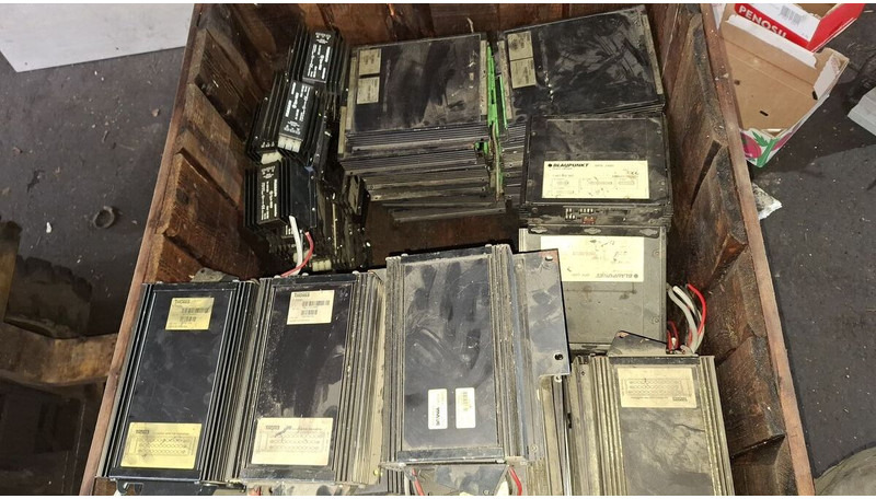 Volvo THOREB NODE/ Scania - ECU: picture 4 Volvo THOREB NODE/ Scania - ECU: picture 4