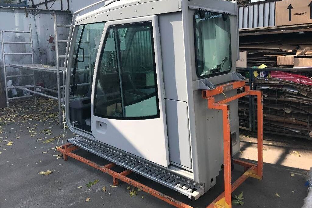 New TADANO FAUN ATF superstructure cab for TADANO FAUN ATF mobile crane - Cab for Mobile crane: picture 2 New TADANO FAUN ATF superstructure cab for TADANO FAUN ATF mobile crane - Cab for Mobile crane: picture 2