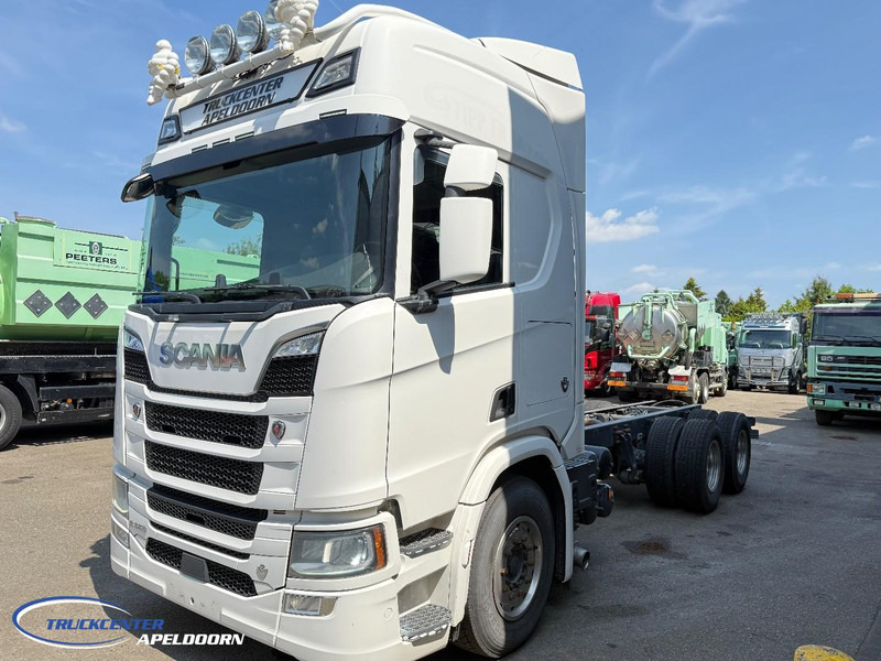 Scania R650 V8 NGS 6x4, Standclima, Retarder, PTO, 9000 kg Vooras - Cab chassis truck: picture 3 Scania R650 V8 NGS 6x4, Standclima, Retarder, PTO, 9000 kg Vooras - Cab chassis truck: picture 3