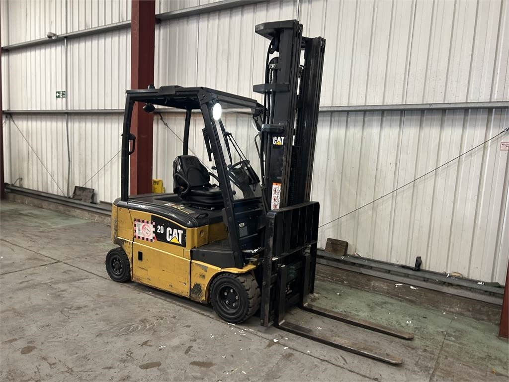 CAT EP20PN - Electric forklift: picture 4 CAT EP20PN - Electric forklift: picture 4