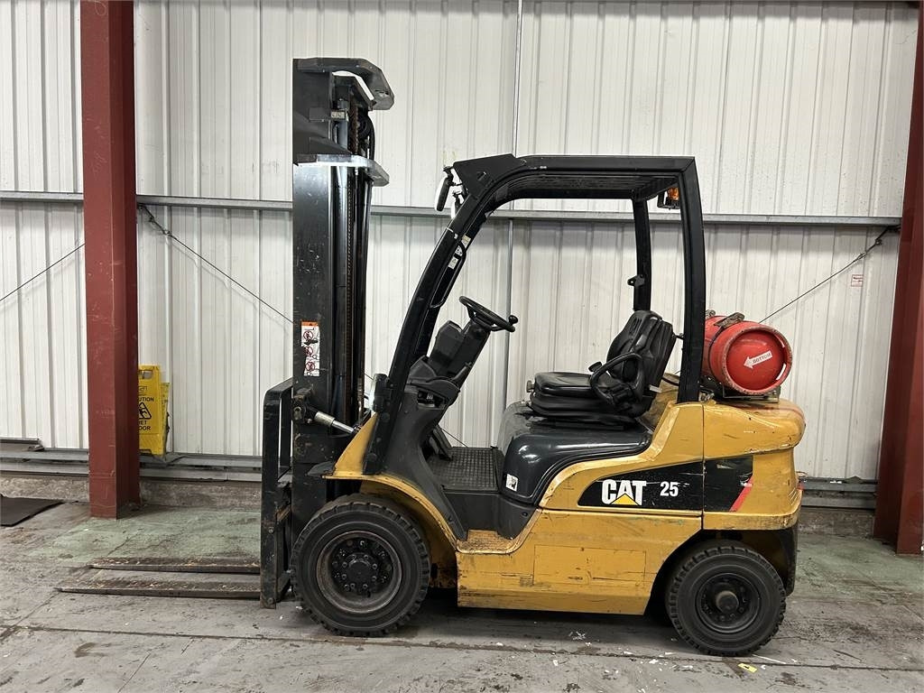 CAT GP25N  - LPG forklift: picture 1 CAT GP25N  - LPG forklift: picture 1