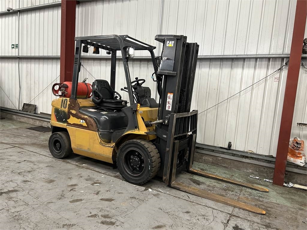 CAT GP30NT  - LPG forklift: picture 4 CAT GP30NT  - LPG forklift: picture 4
