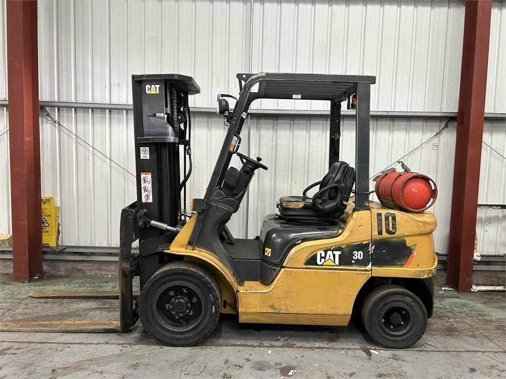CAT GP30NT  - LPG forklift: picture 1 CAT GP30NT  - LPG forklift: picture 1