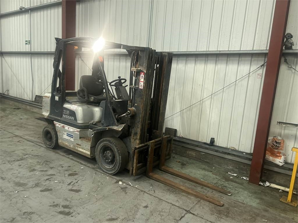 Nissan FD02A25Q  - Diesel forklift: picture 4 Nissan FD02A25Q  - Diesel forklift: picture 4