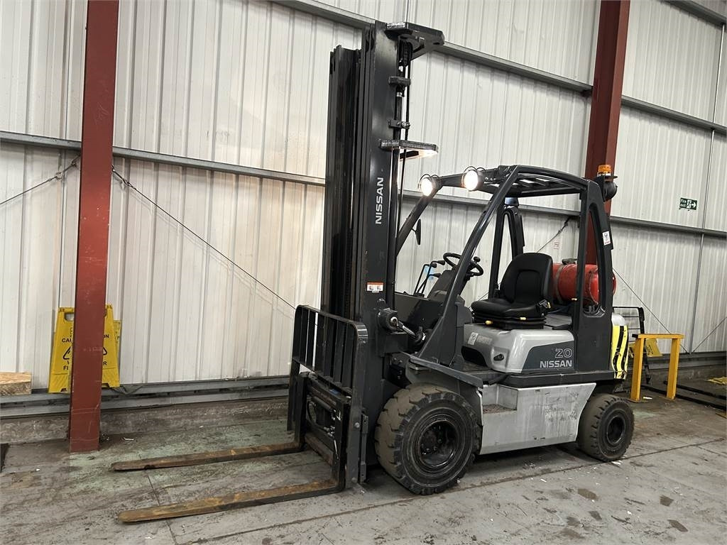 Nissan U1D2A20LQ  - LPG forklift: picture 2 Nissan U1D2A20LQ  - LPG forklift: picture 2