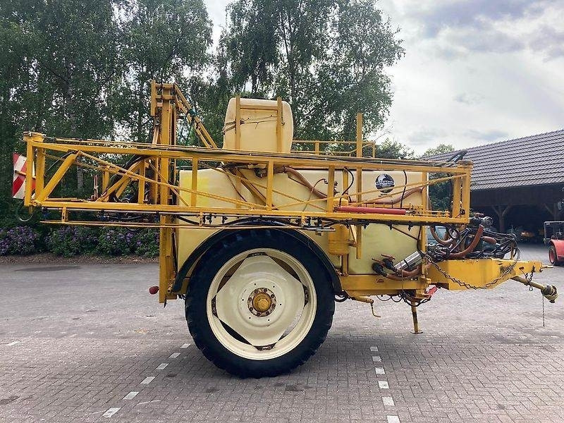 Dubex Nestor - Trailed sprayer: picture 5 Dubex Nestor - Trailed sprayer: picture 5