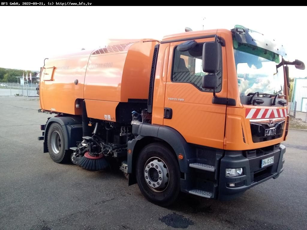 MAN TGM 15.290 4x2 BL CityFant 6000 SH Doppelseitige - Road sweeper: picture 2 MAN TGM 15.290 4x2 BL CityFant 6000 SH Doppelseitige - Road sweeper: picture 2