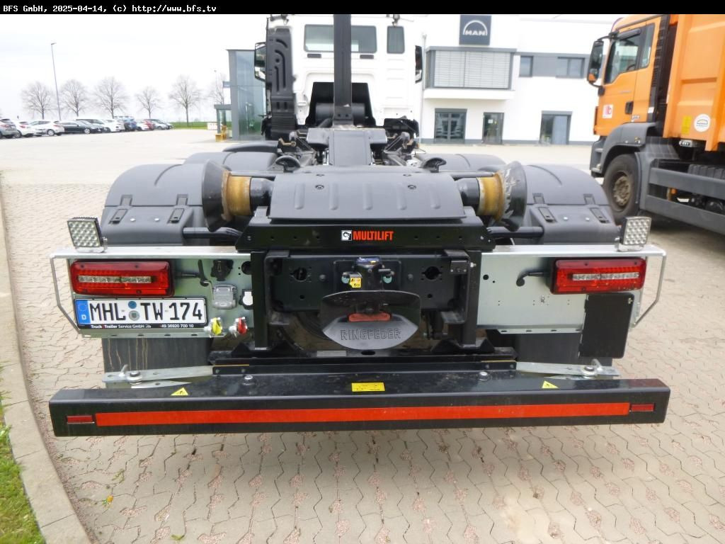 MAN TGS (TG3) 26.520 6x2-4 BL CH HIAB - Hook lift truck: picture 3 MAN TGS (TG3) 26.520 6x2-4 BL CH HIAB - Hook lift truck: picture 3