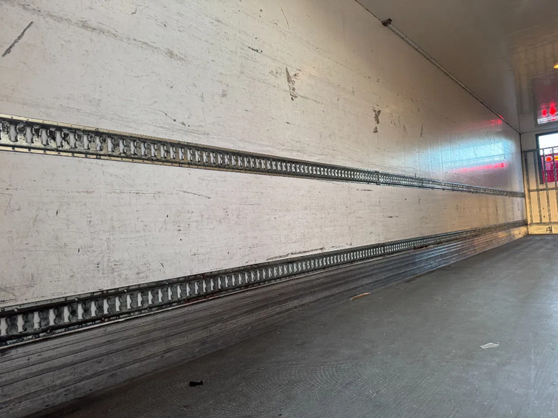 Closed box semi-trailer Chereau 2 AS - SAF - ISOLATED BOX + DHOLLANDIA LIFT 2.000 KG: picture 6