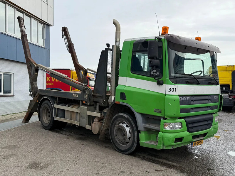DAF CF 75.310 4X2 HYVALIFT SKIPLOADER MANUAL GEAR FULL STEEL - Skip loader truck: picture 3 DAF CF 75.310 4X2 HYVALIFT SKIPLOADER MANUAL GEAR FULL STEEL - Skip loader truck: picture 3