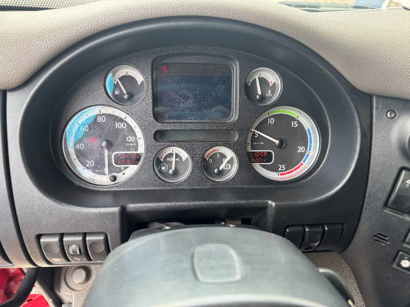 Leasing of DAF CF 85.460 8X2 HIAB 477E-7 + JIB 75X + REMOTE CONTROL DAF CF 85.460 8X2 HIAB 477E-7 + JIB 75X + REMOTE CONTROL: picture 19