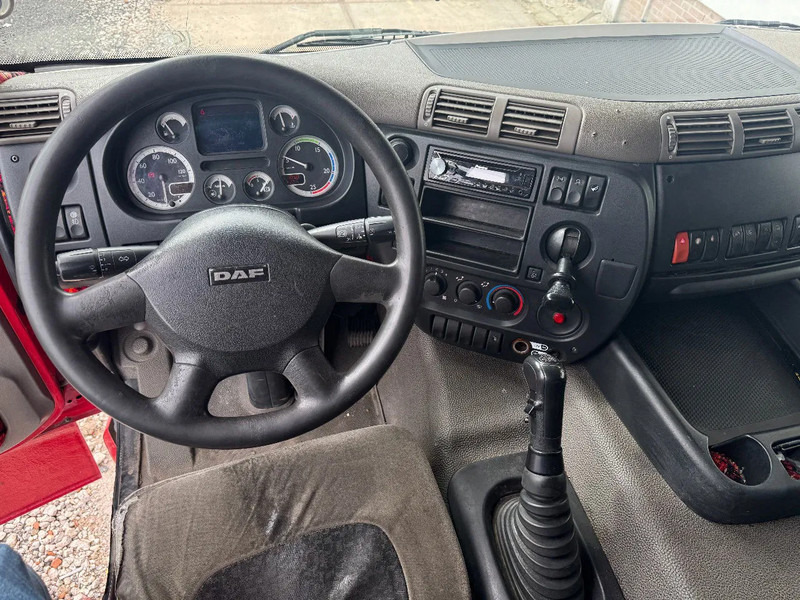 Leasing of DAF CF 85.460 8X2 HIAB 477E-7 + JIB 75X + REMOTE CONTROL DAF CF 85.460 8X2 HIAB 477E-7 + JIB 75X + REMOTE CONTROL: picture 18