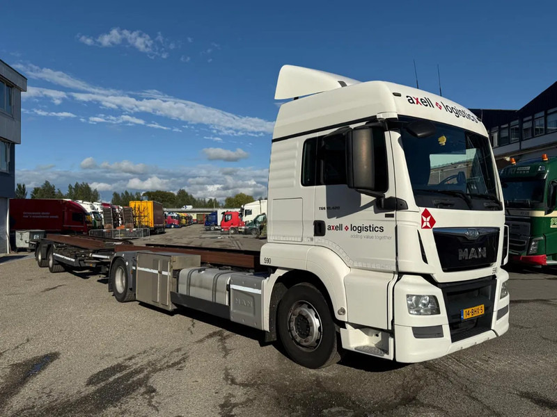 MAN TGS 18.420 EURO 6 + KRONE 2 AXLE + 2x DHOLLANDIA LIFT - Container transporter/ Swap body truck: picture 3 MAN TGS 18.420 EURO 6 + KRONE 2 AXLE + 2x DHOLLANDIA LIFT - Container transporter/ Swap body truck: picture 3